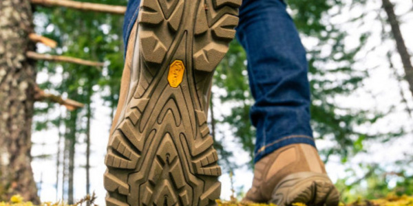 Suole Vibram®: Tecnologia e Prestazioni per Calzature Tattiche e Outdoor